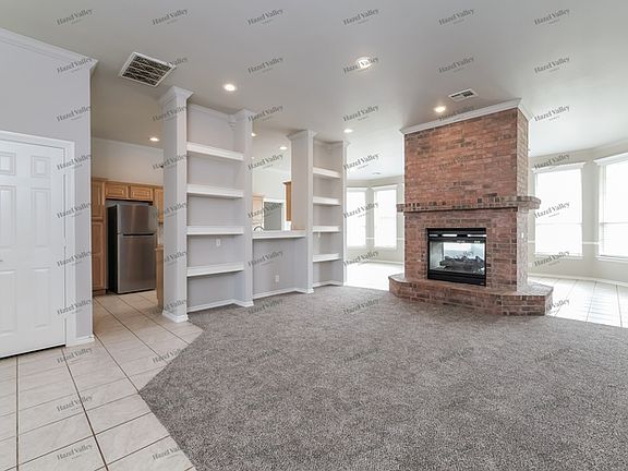 3rd image of 1740 Oxford Ave