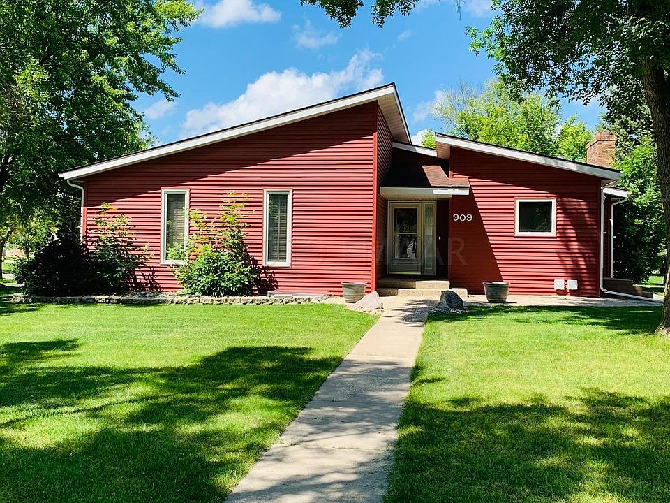 1st image of 909 Dolores Dr
