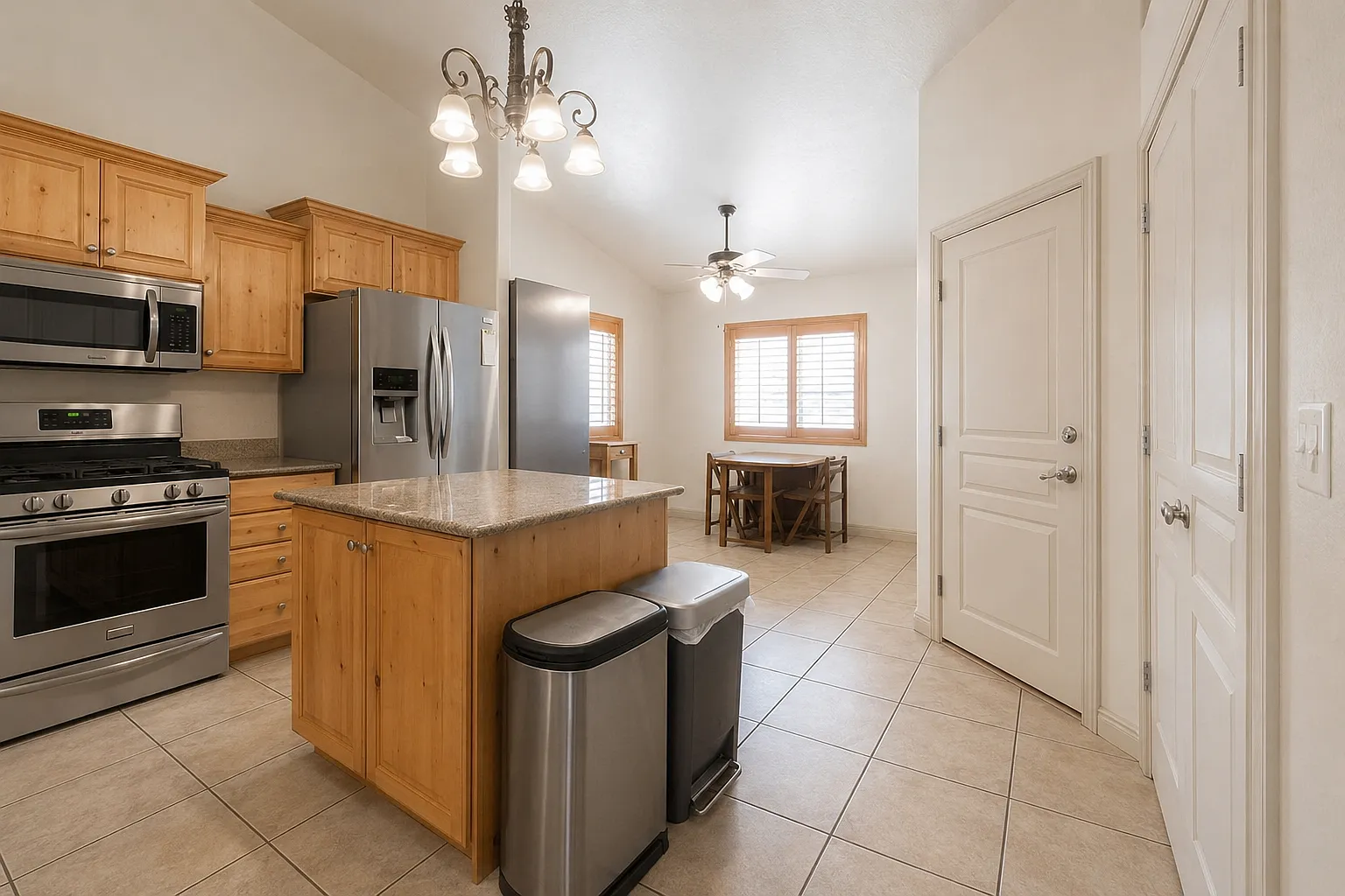 3 bed, 1744 sqft, $2,400 — Photo 4