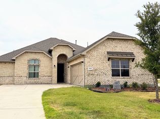 1113 Whispering Hill Dr, Mansfield, TX 76063
