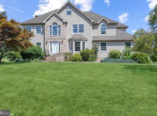 105 Fairview Rd, Skillman, NJ 08558