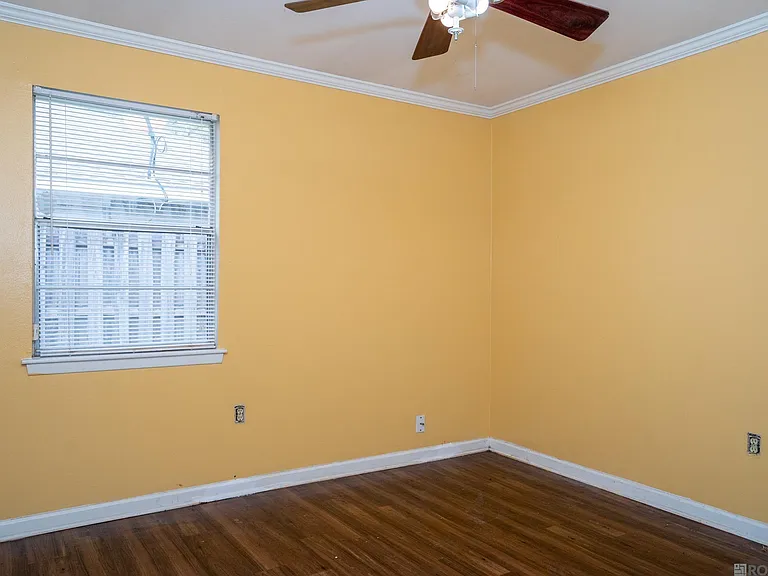 4630 Southpark Dr — Photo 12