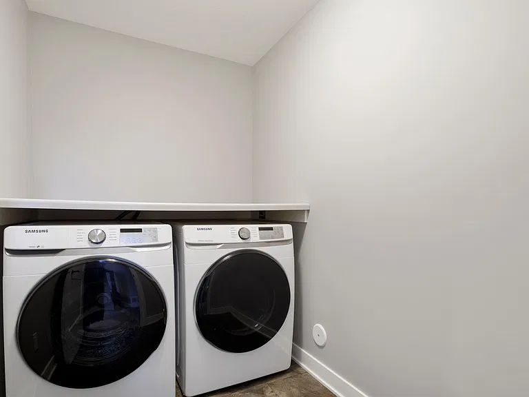 2114 Douglas Trl — Photo 10