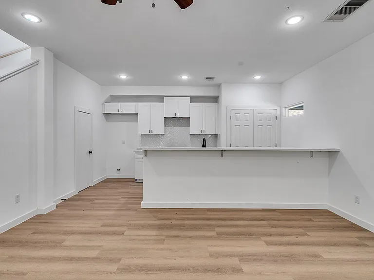 8633 Homewood Ln #A — Photo 5