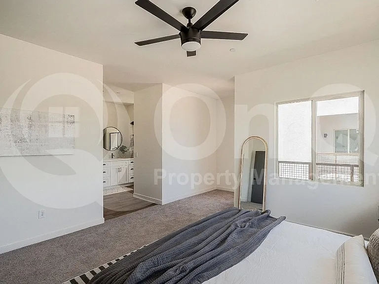 1443 E Osborn Rd #5 — Photo 7
