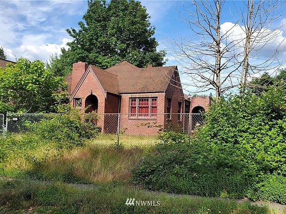 2nd image of 8042 165th Ave NE