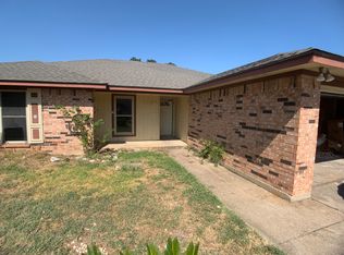 6226 Hott Springs Dr, Arlington, TX 76001