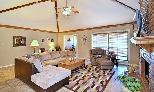 5th image of 1411 Edgemont Cir