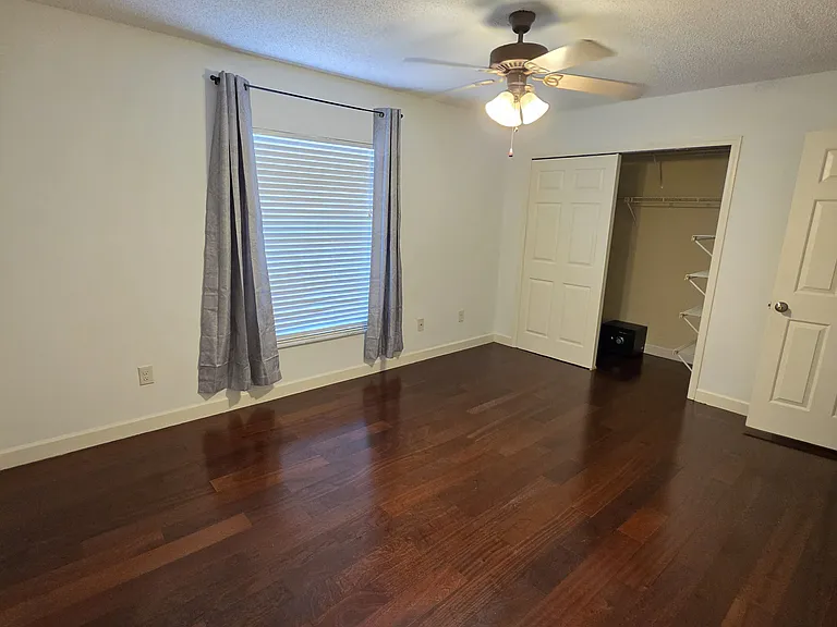 1712 Silver Creek Ct #99 — Photo 13
