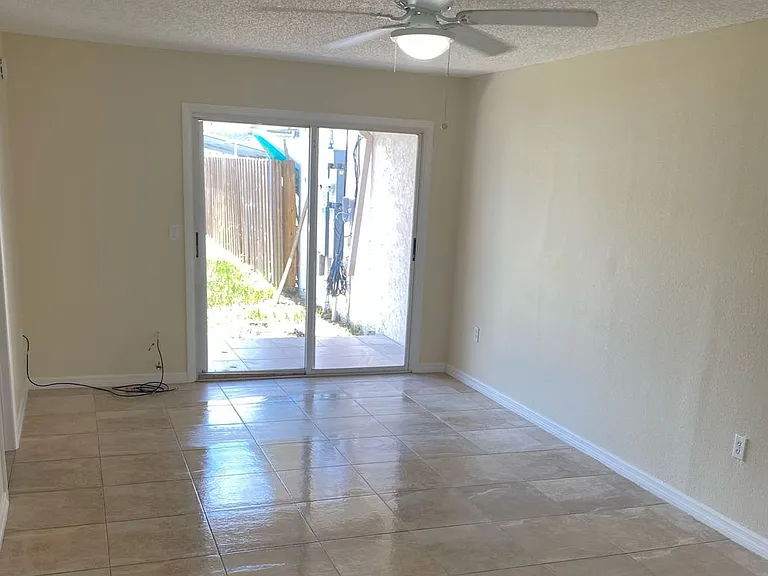 11255 Pendleton Ave A/B — Photo 3