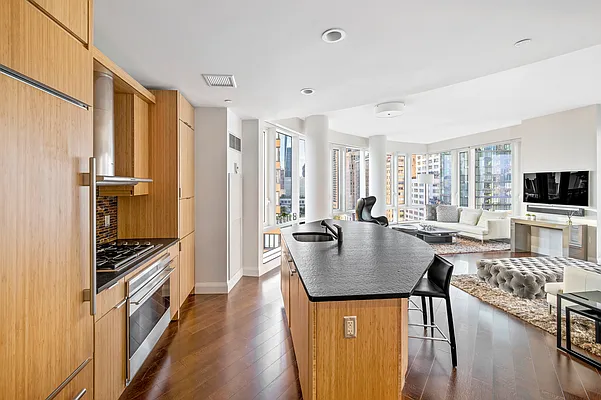 Sold by Compass | media 5