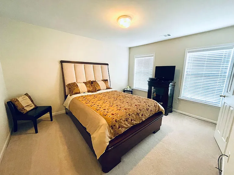 10757 Camarilla Ct — Photo 11