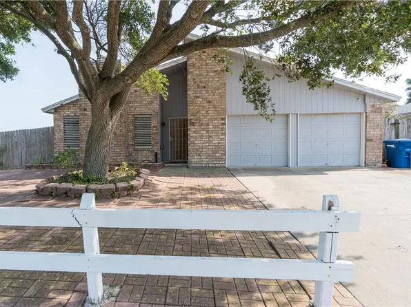801 Saint Columban Pl, Corpus Christi, TX 78418