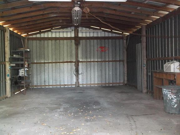 5th image of 105 James Dr