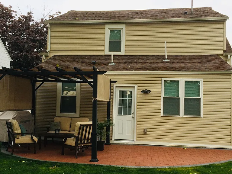 514 Essex Ave — Photo 3