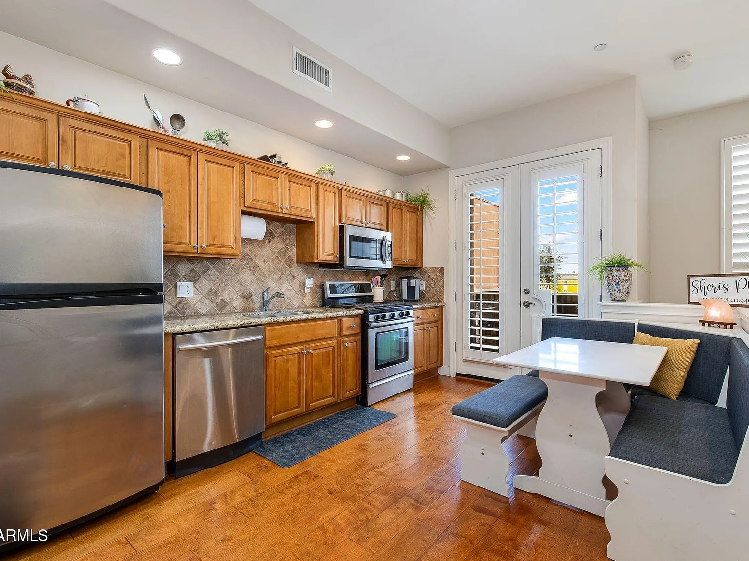 1 bed, 2.0 bath, 920 sqft, $1,950 — Photo 4