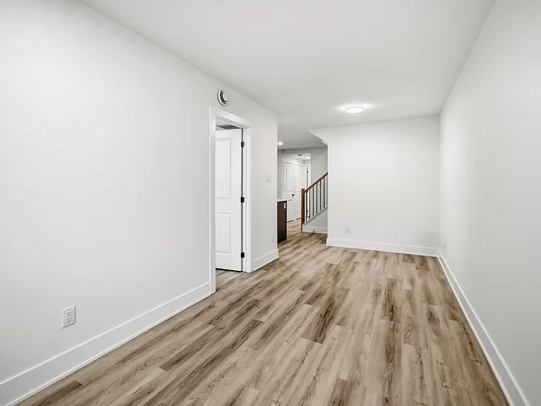 157 Glynn Ave #C — Photo 5