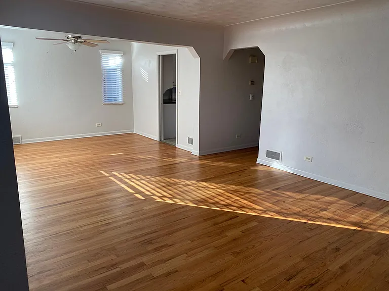 1181 Newport St — Photo 3