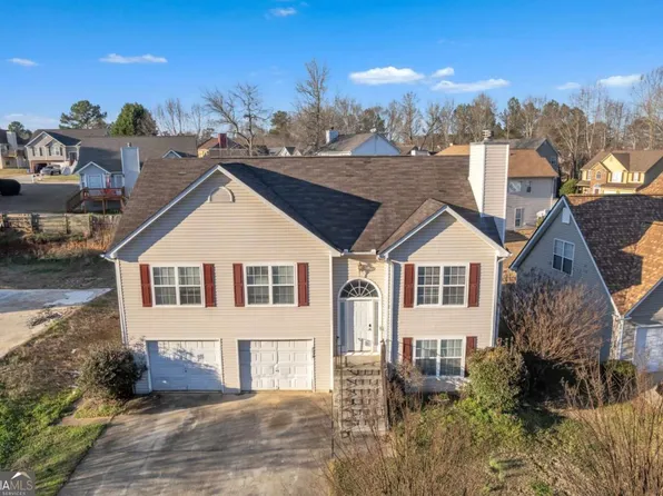 8039 Mustang Ln, Riverdale, GA 30274