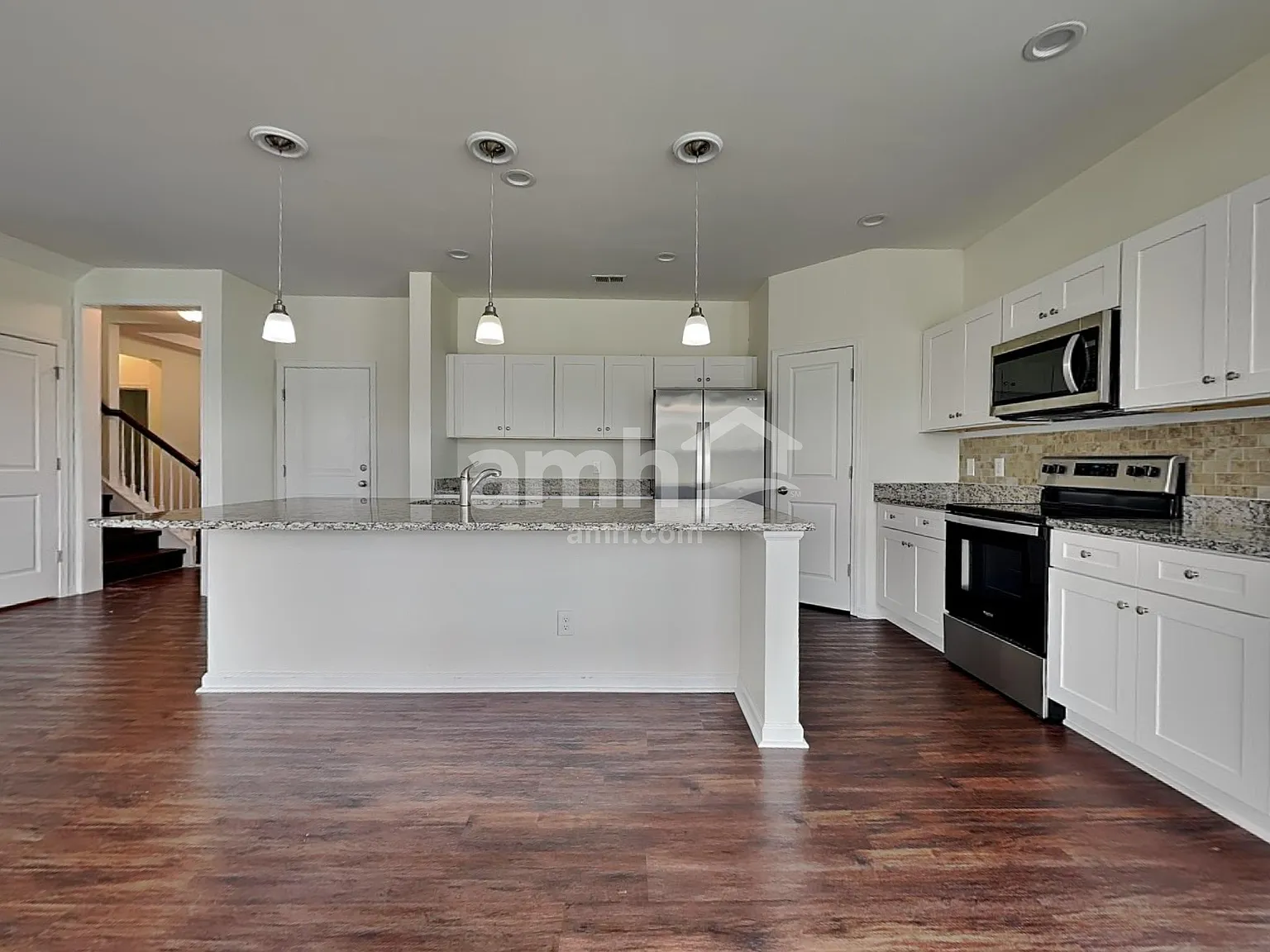 3 bed, 2.5 bath, 2230 sqft, $2,515 — Photo 4