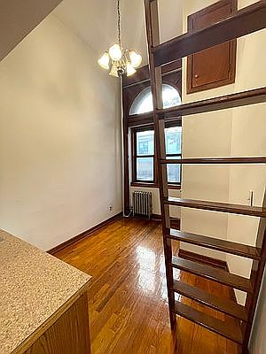 5th image of 104 W 71st St APT 2A