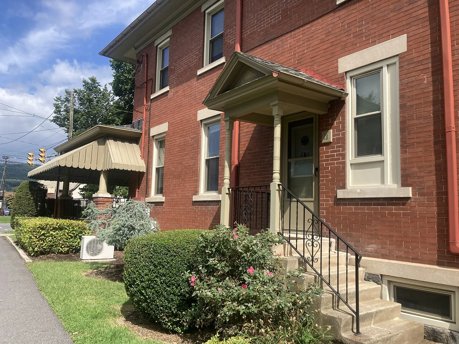 2 bed, 1200 sqft, $1,495 — Photo 3