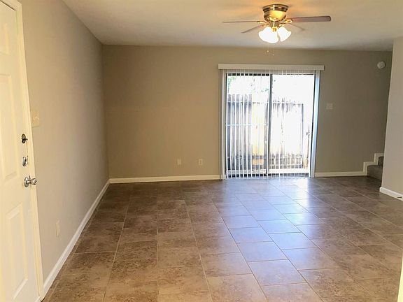 3rd image of 1811 Briarcreek Blvd #B