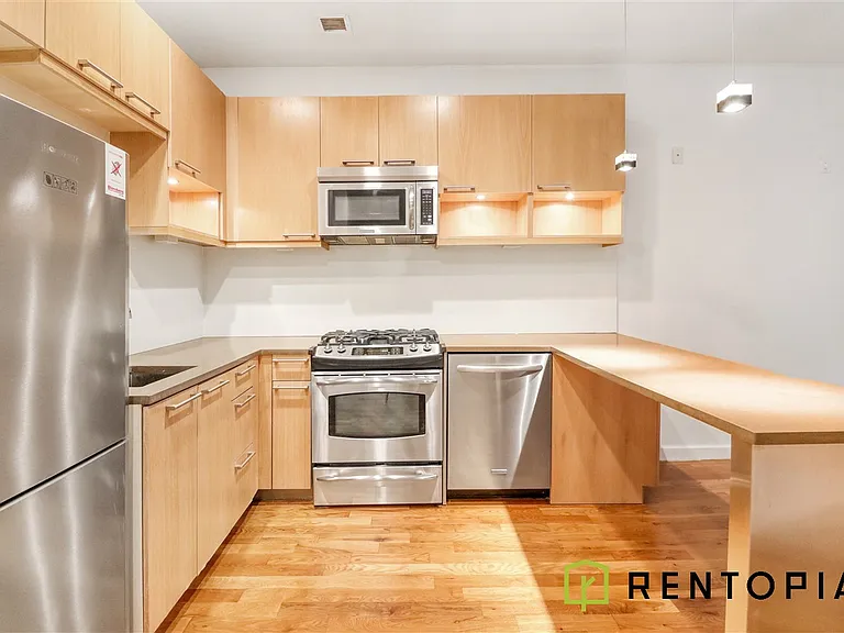 330 E 119th St #601C — Photo 2