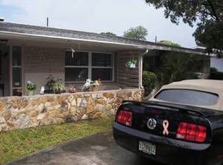 998 Keene Rd, Largo, FL 33771