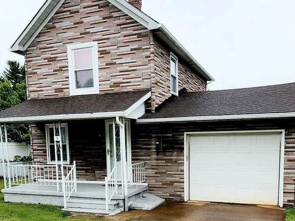 9 5th St, Cairnbrook, PA 15924