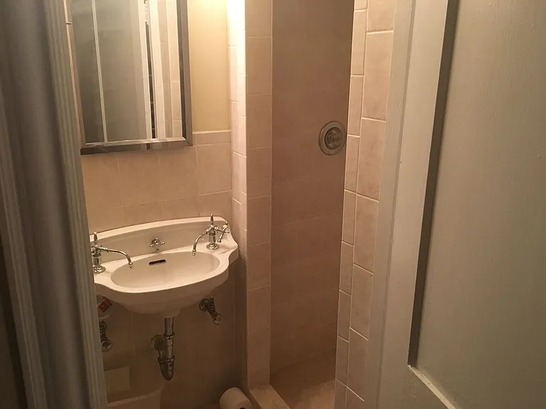 3055 Kingston Pike #3 — Photo 10