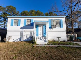 429 Robin Dr, Goose Creek, SC 29445