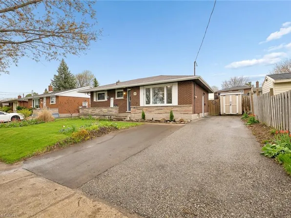183 Kipling Ave, Kitchener, ON N2C 2B9