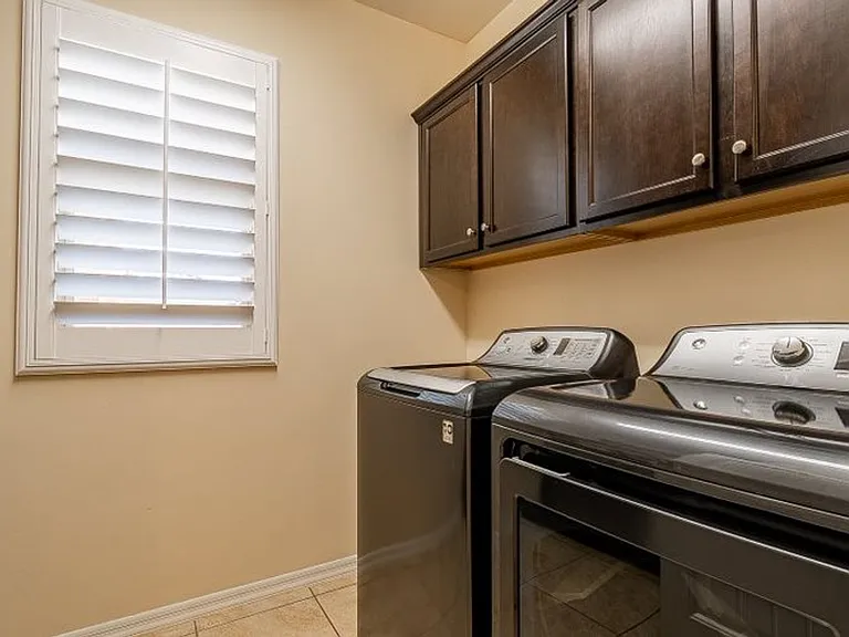 12237 S Laurel Ln — Photo 16