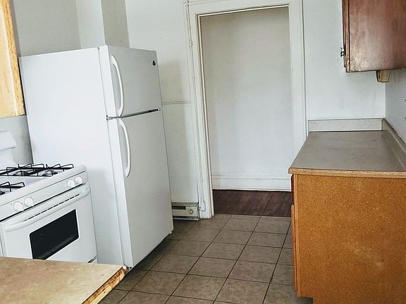 4th image of 1517 Columbus Ave APT 3