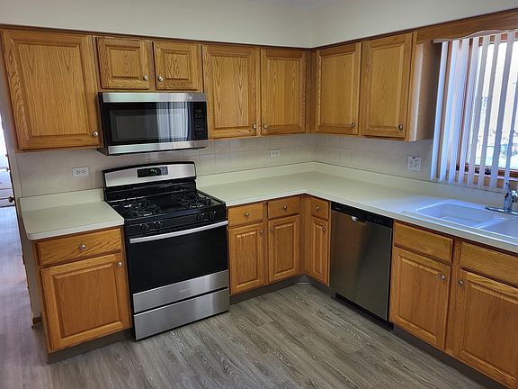 5th image of 2733 N 74th Ave #1