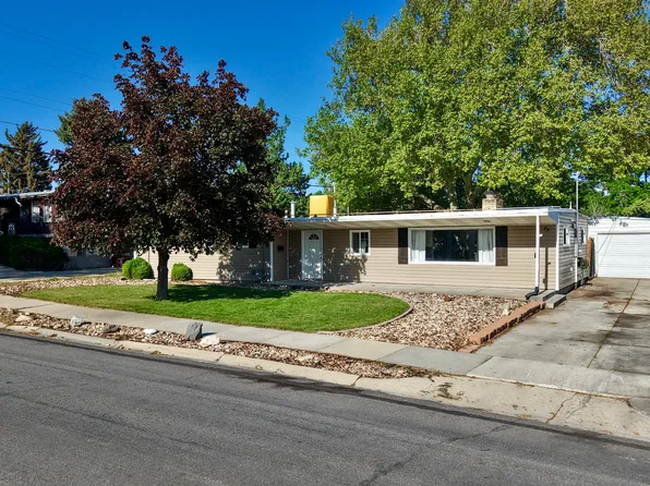 468 S Pioneer Ave, Tooele, UT 84074