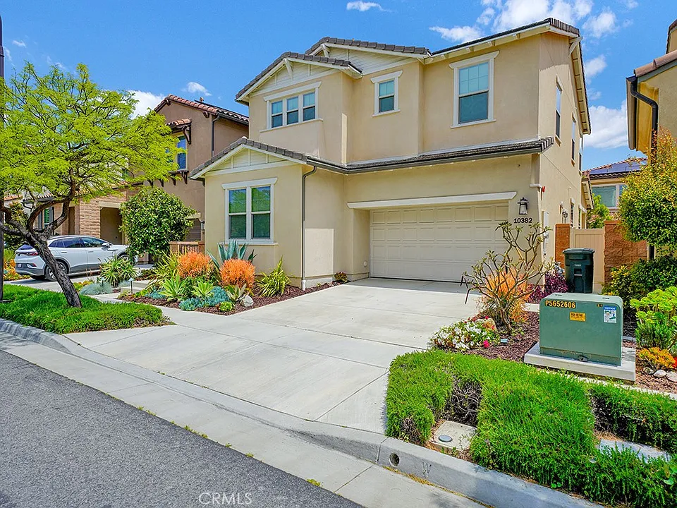 10382 Elizabeth Ln
