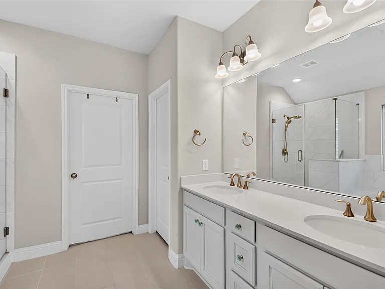 2524 Hagerman Ct — Photo 26