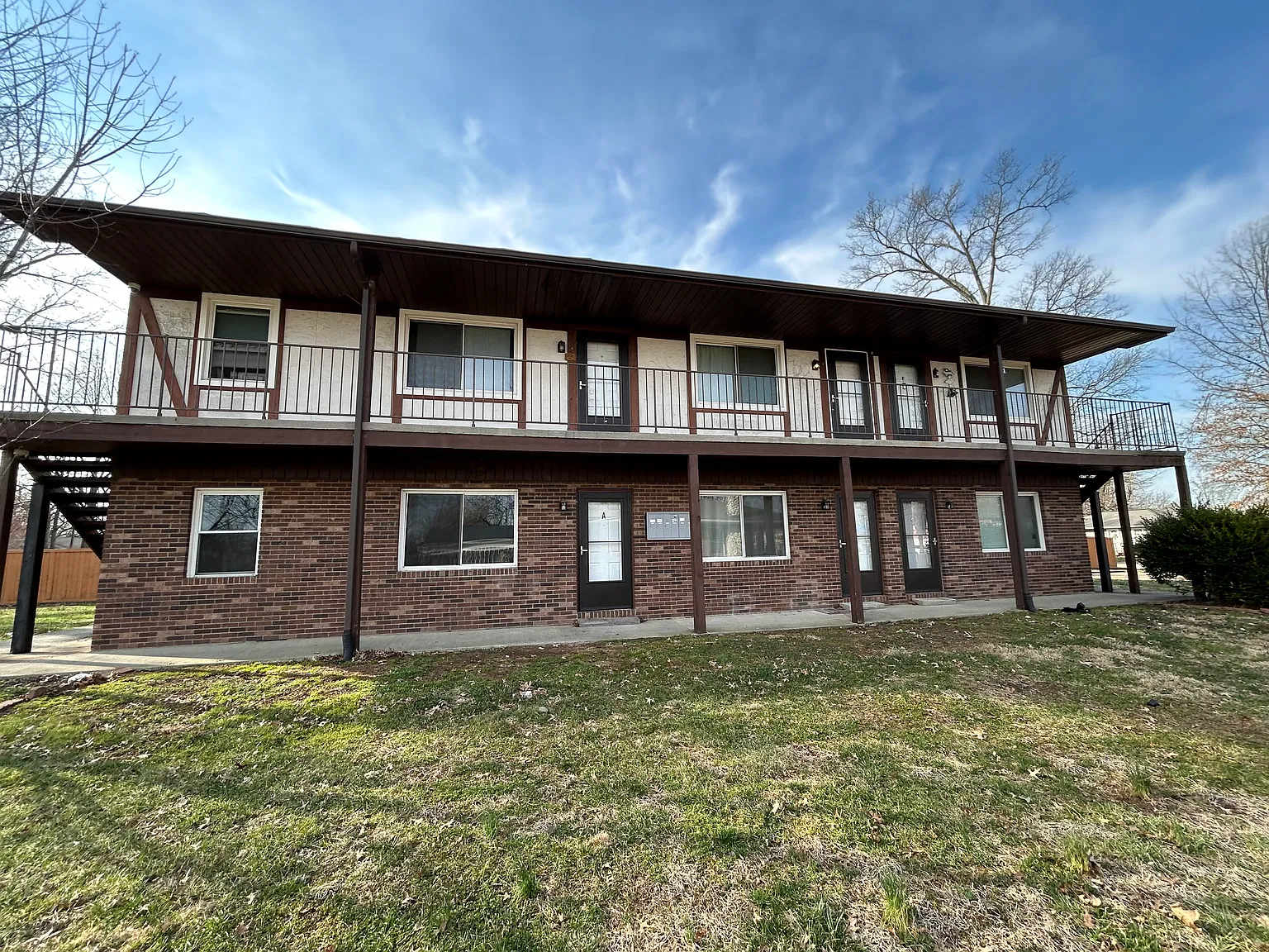 2 bed, $795 — Photo 1