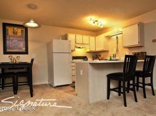 647 Creek Ridge Rd APT B, Greensboro, NC 27406