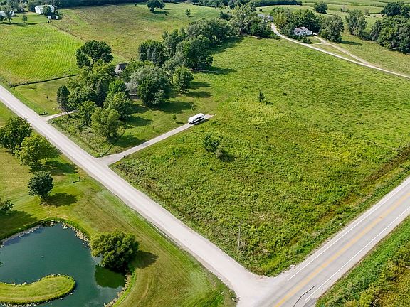 4th image of 2 Ring Rd