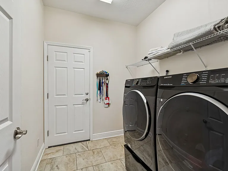 3987 Sunset Lake Dr — Photo 21
