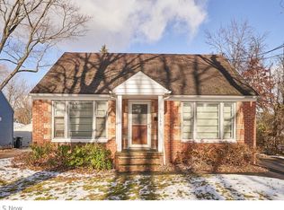1569 Bond St, Akron, OH 44313