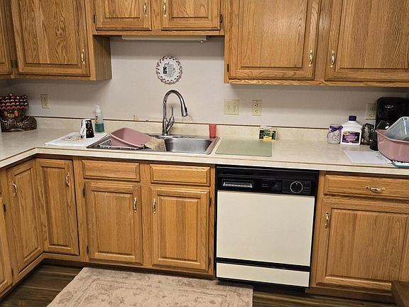5th image of 2635 Gateway Ave APT 5