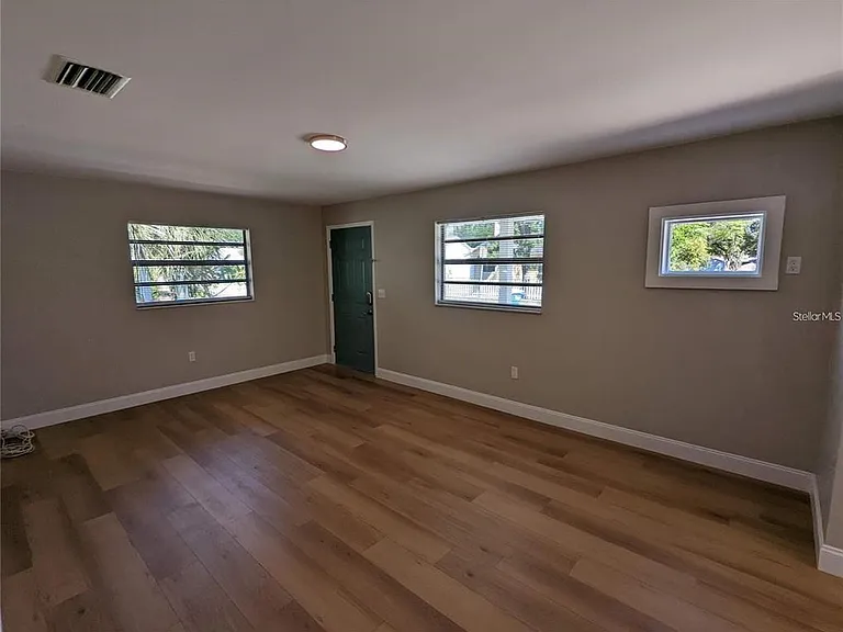 1922 Springtime Ave — Photo 4