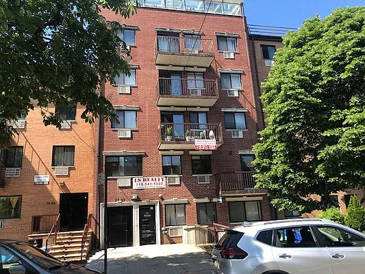 Rented by 18 REALTY | media 1