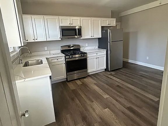 2nd image of 670 Metropolitan Ave #3F