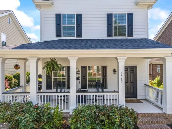 1665 Eisenhower Ave, Bogart, GA 30622