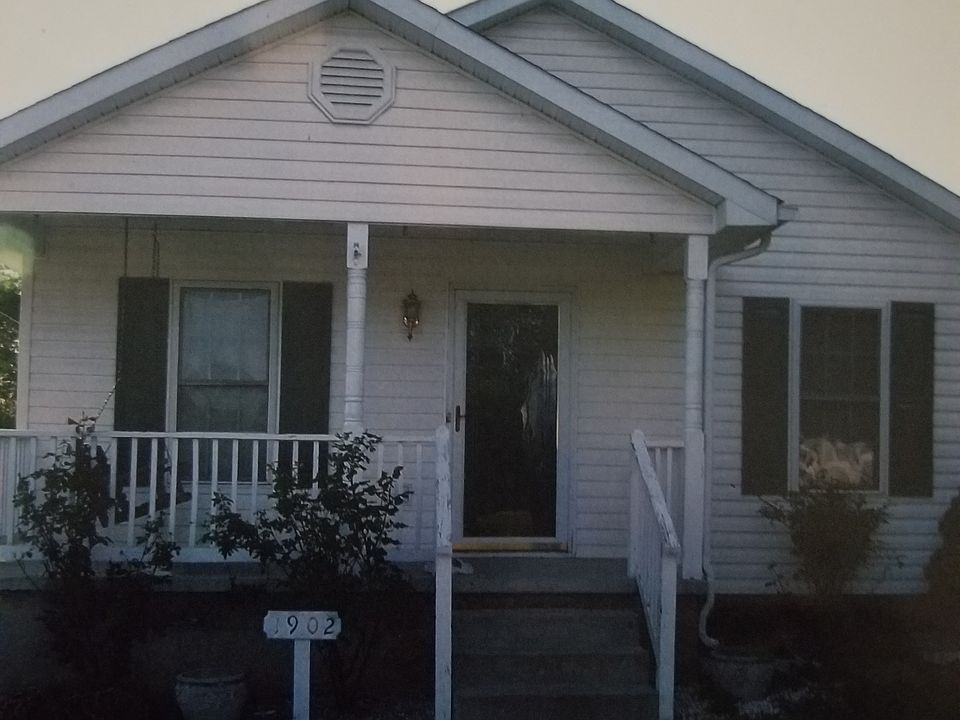1st image of 1902 Eastgate Ave NE